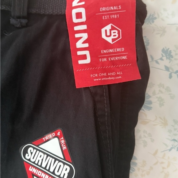 UNIONBAY Black Cargo Pants for Men - Picture 4 of 4